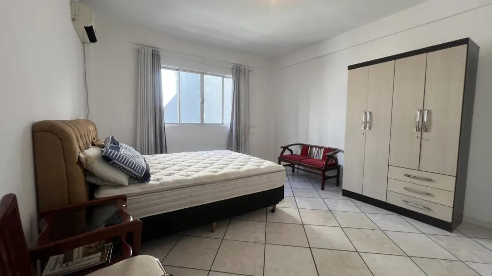 APARTAMENTO a 50 metros da AV Brasil 1 Suíte + 2 Dormitórios
