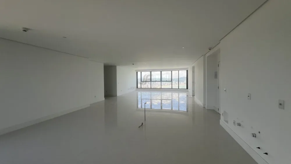 Apartamento 4 suítes para Venda no bairro Centro em Balneário Camboriú