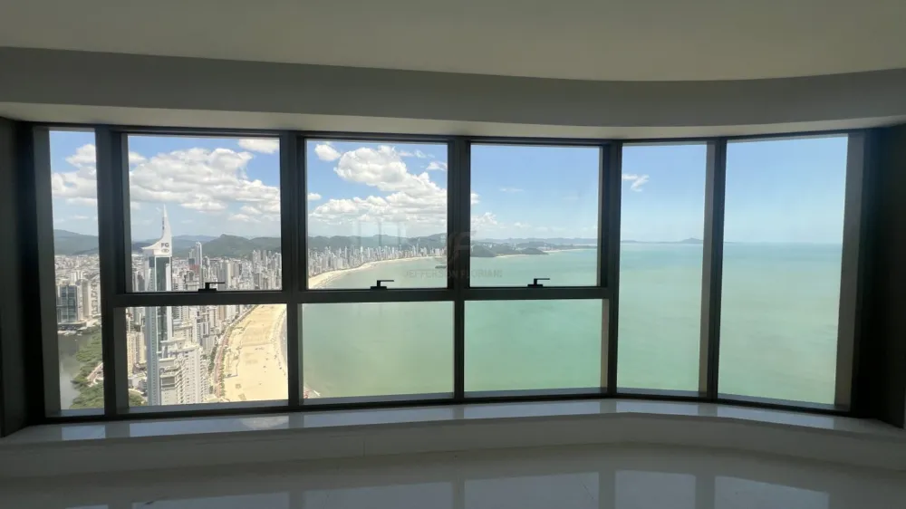 Apartamento 4 suítes para Venda no bairro Centro em Balneário Camboriú