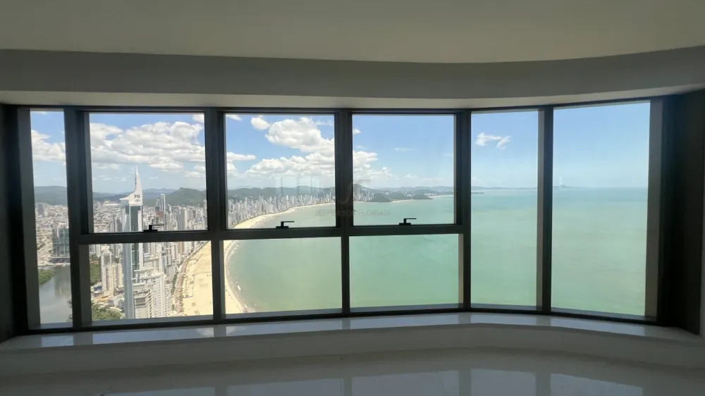 Apartamento 4 suítes para Venda no bairro Centro em Balneário Camboriú