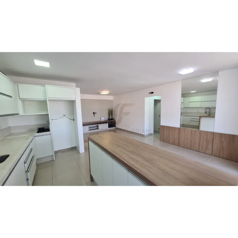 Apartamento 2 suítes para Venda no bairro Centro em Itajaí