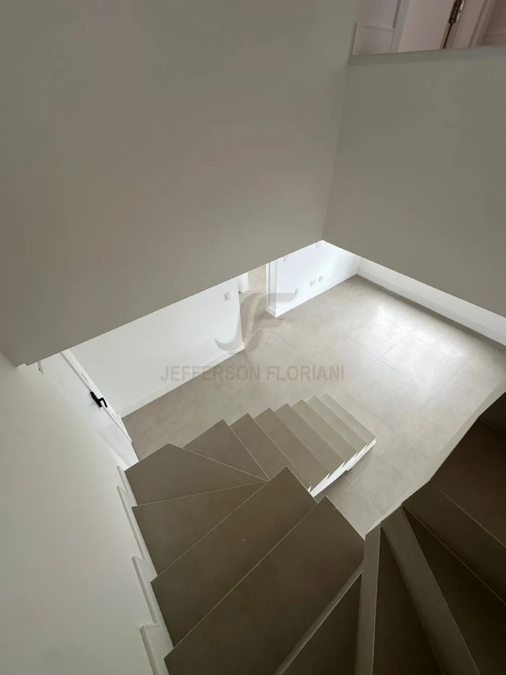 Duplex 3 Suítes na Brava em Itajaí a apenas 250 metros do mar