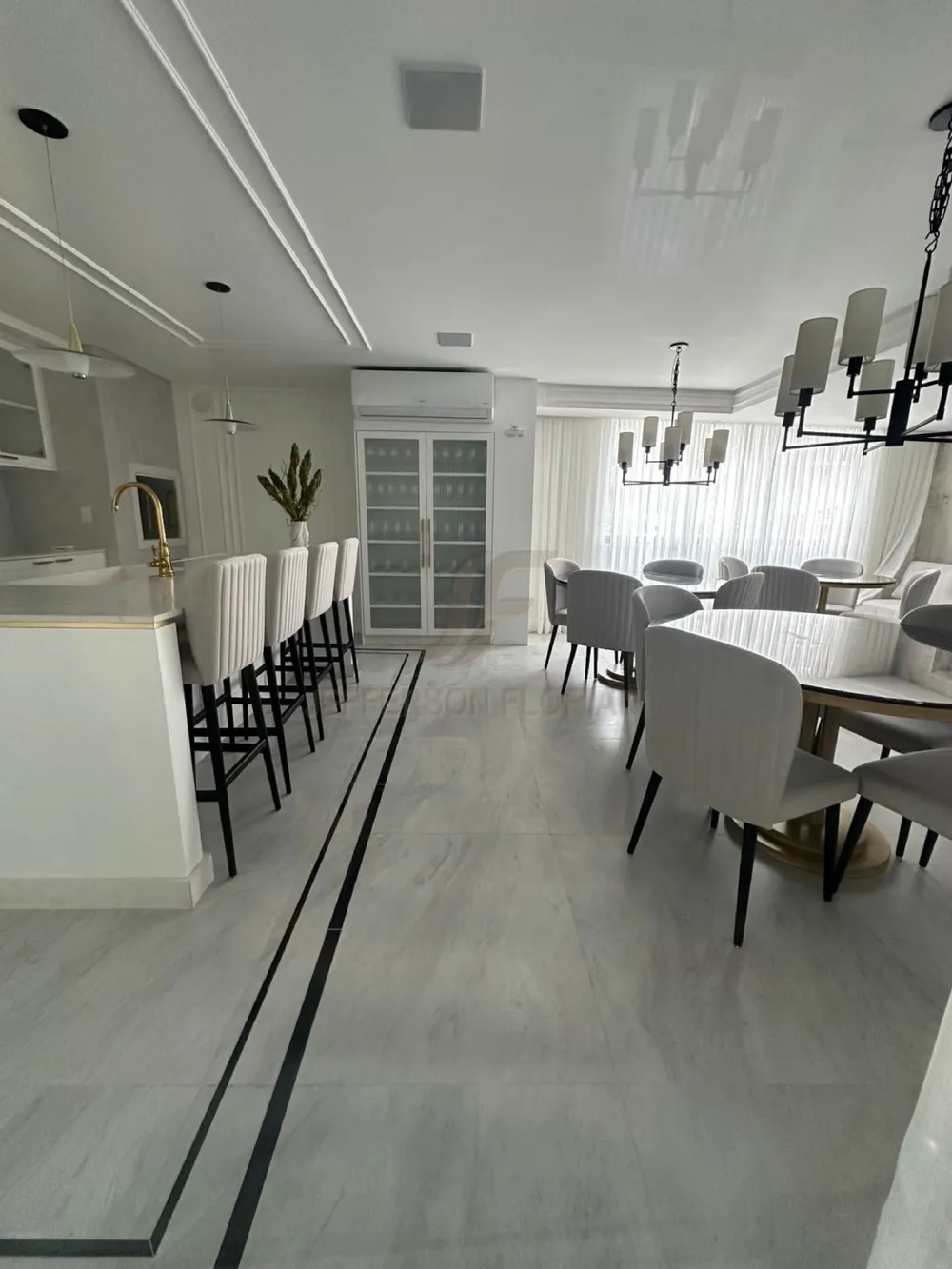 Duplex 3 Suítes na Brava em Itajaí a apenas 250 metros do mar