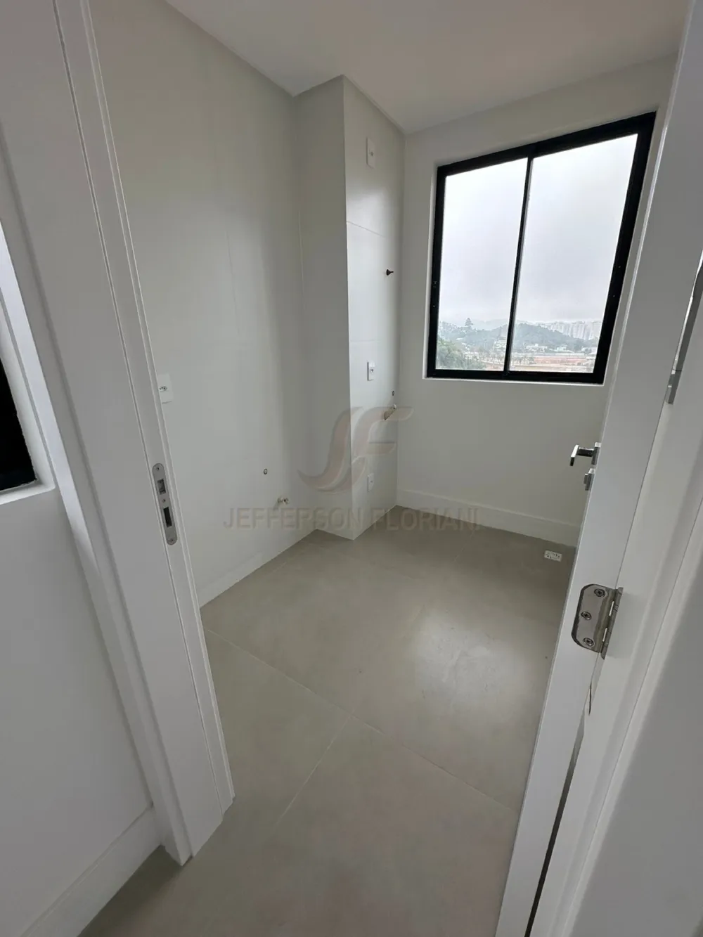 Duplex 3 Suítes na Brava em Itajaí a apenas 250 metros do mar
