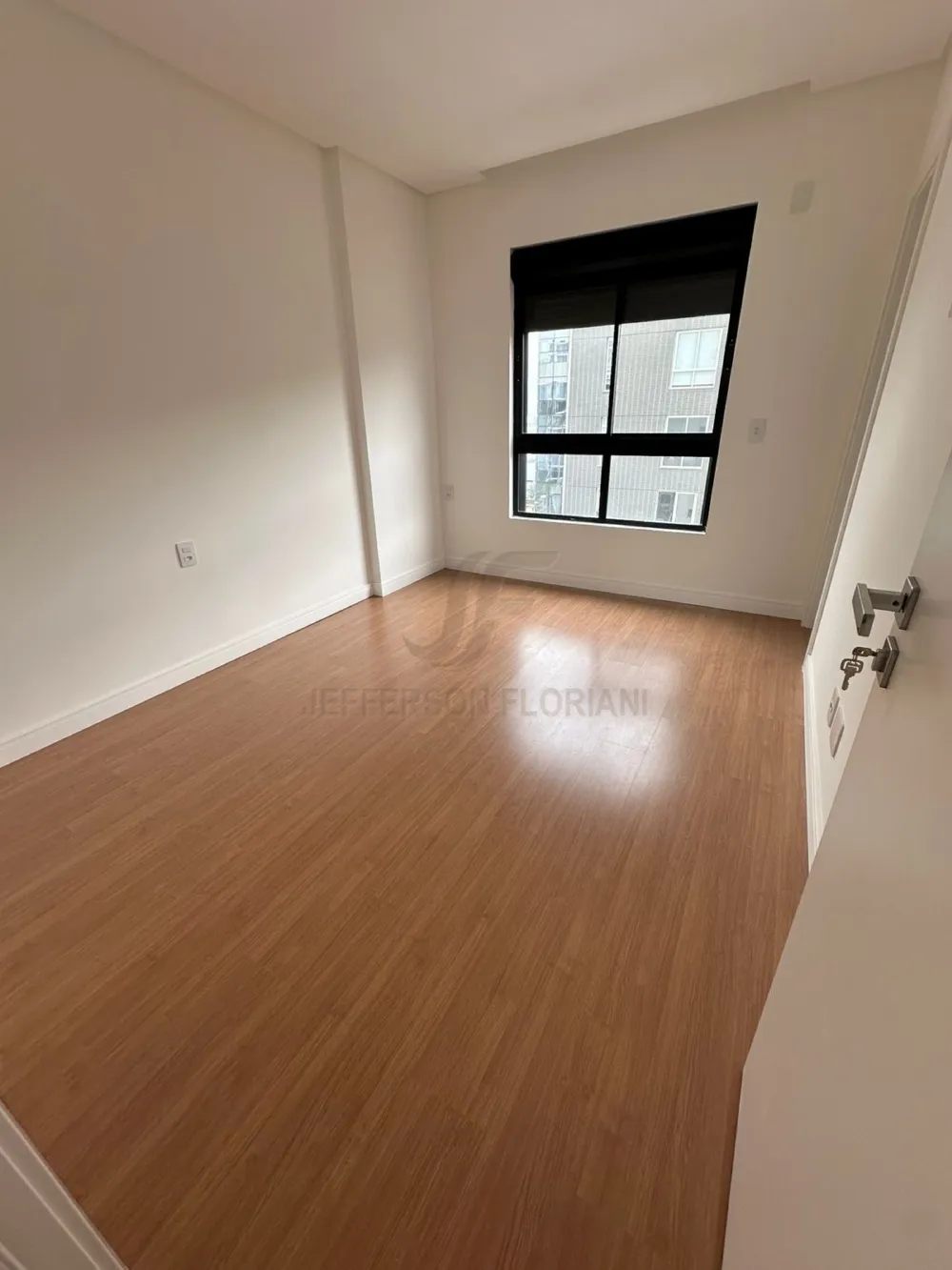 Duplex 3 Suítes na Brava em Itajaí a apenas 250 metros do mar