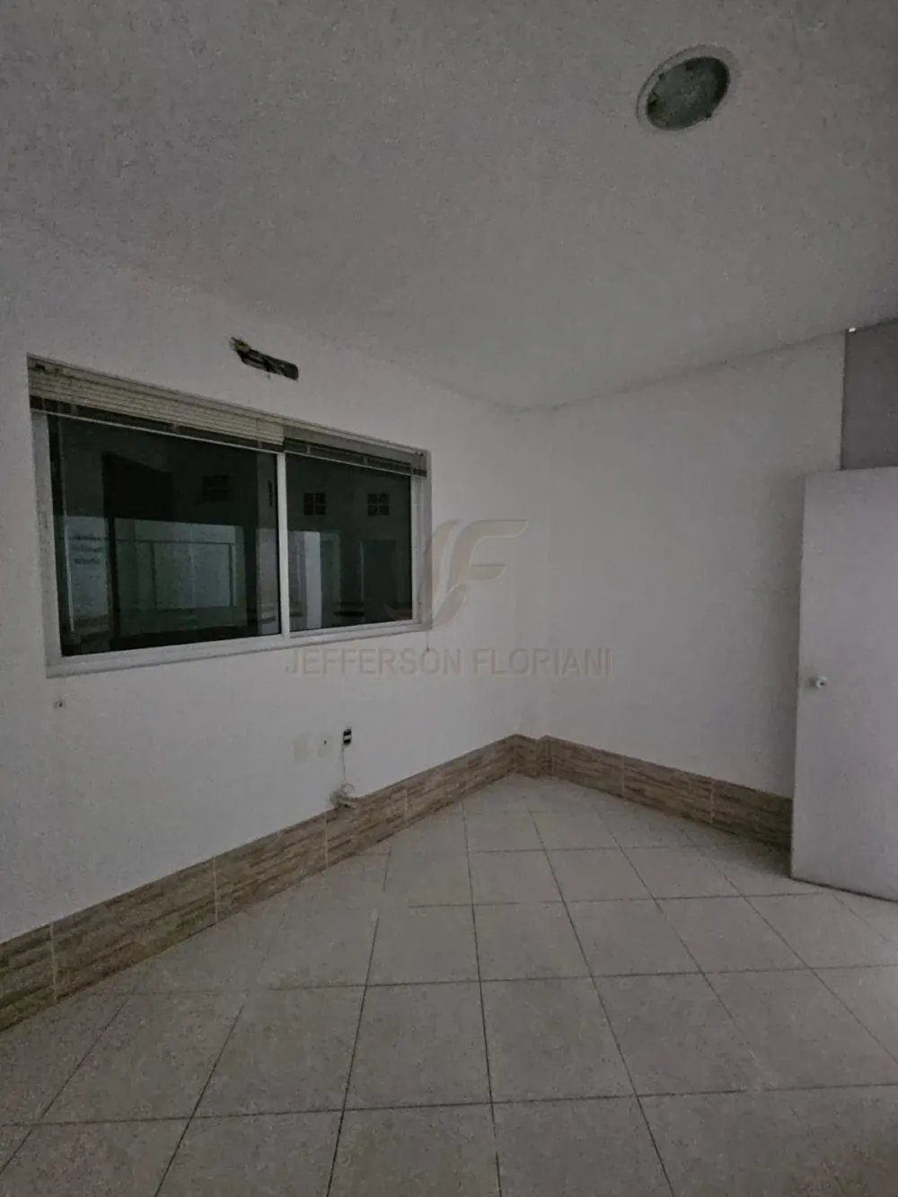 Sala comercial para Locação Anual no bairro Centro em Balneário Camboriú
