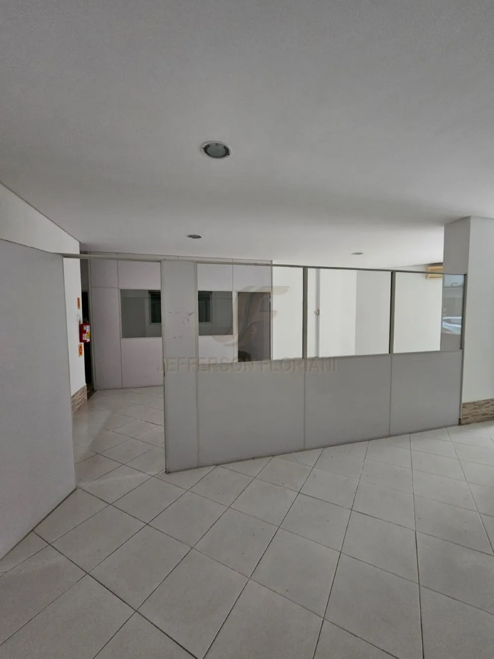 Sala comercial para Locação Anual no bairro Centro em Balneário Camboriú