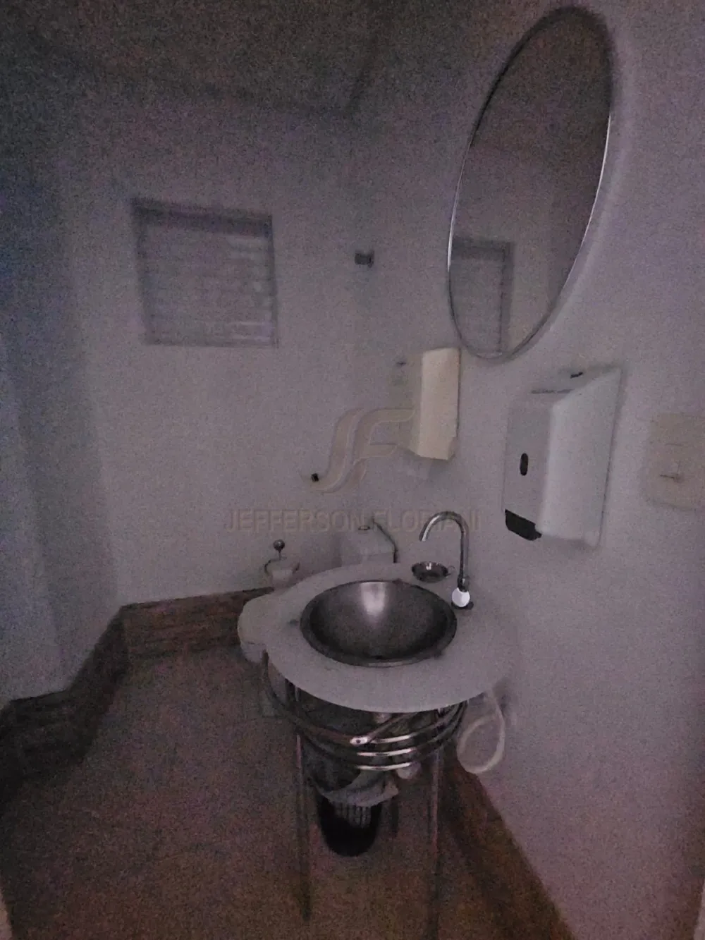 Sala comercial para Locação Anual no bairro Centro em Balneário Camboriú
