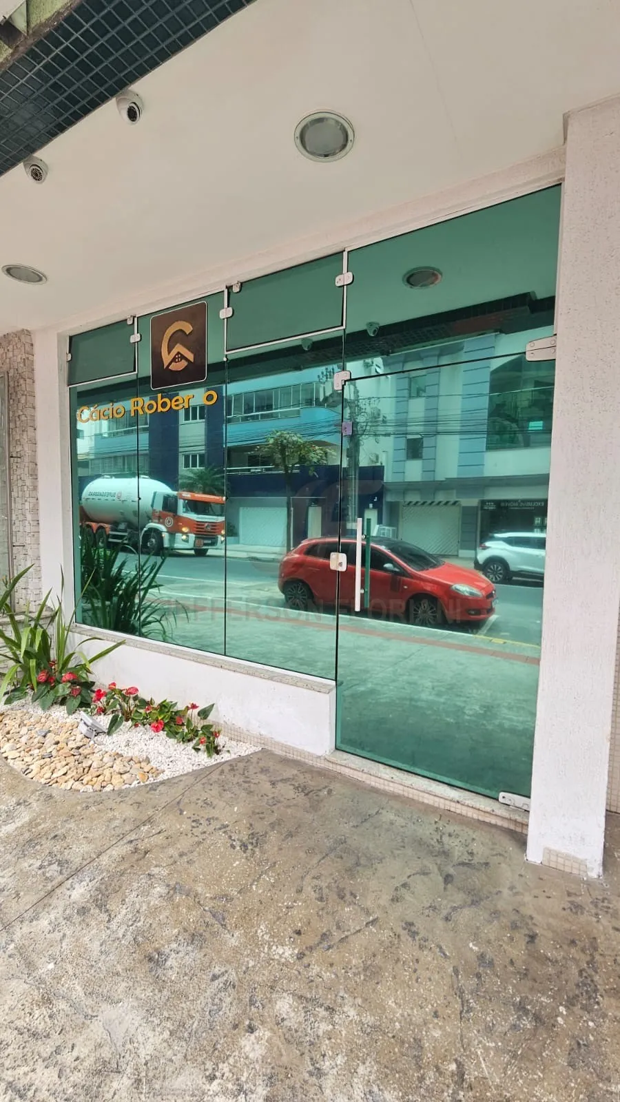 Sala comercial para Locação Anual no bairro Centro em Balneário Camboriú