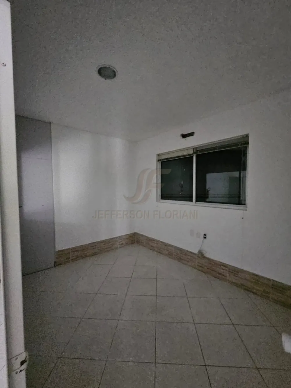 Sala comercial para Locação Anual no bairro Centro em Balneário Camboriú