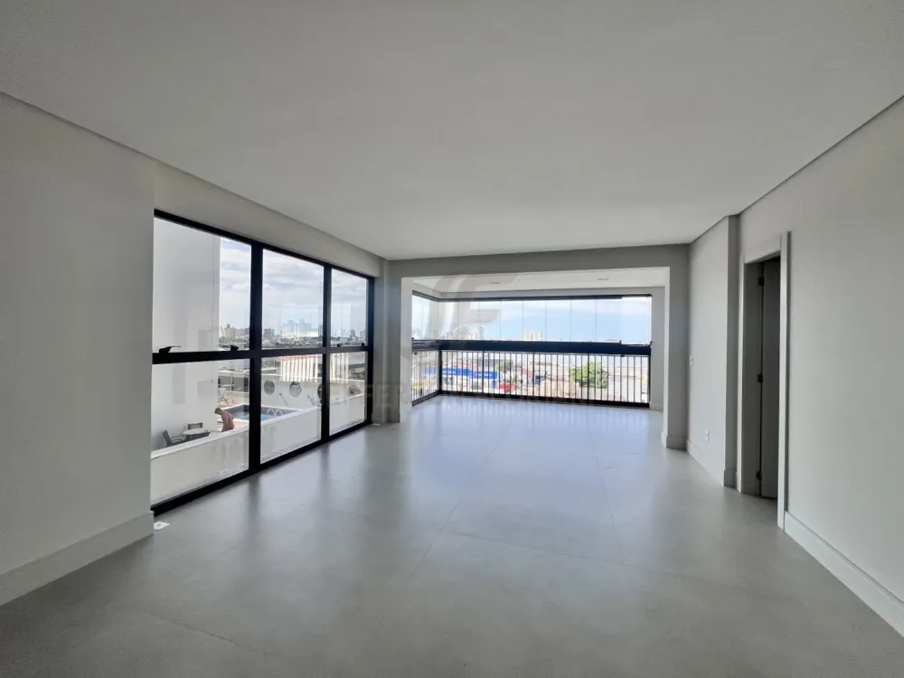 Novo Rua Lauro Muller com 2 Suítes + 2 Demi Suítes 3 vagas