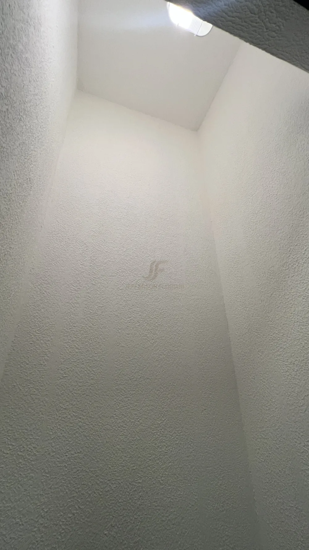 Apartamento ao Lado do Shopping 1 suíte + 1 Dormitório, 2 vagas