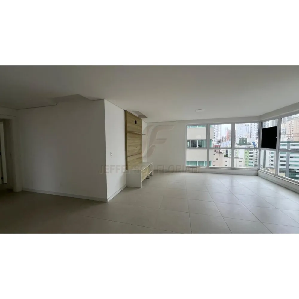 Apartamento 3 suítes para Venda no bairro Centro em Balneário Camboriú
