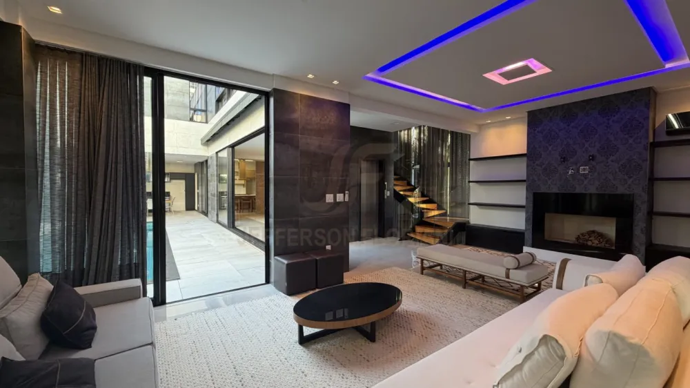 Casa Cond Porto Riviera com 4 Suítes, Elevador, Piscina
