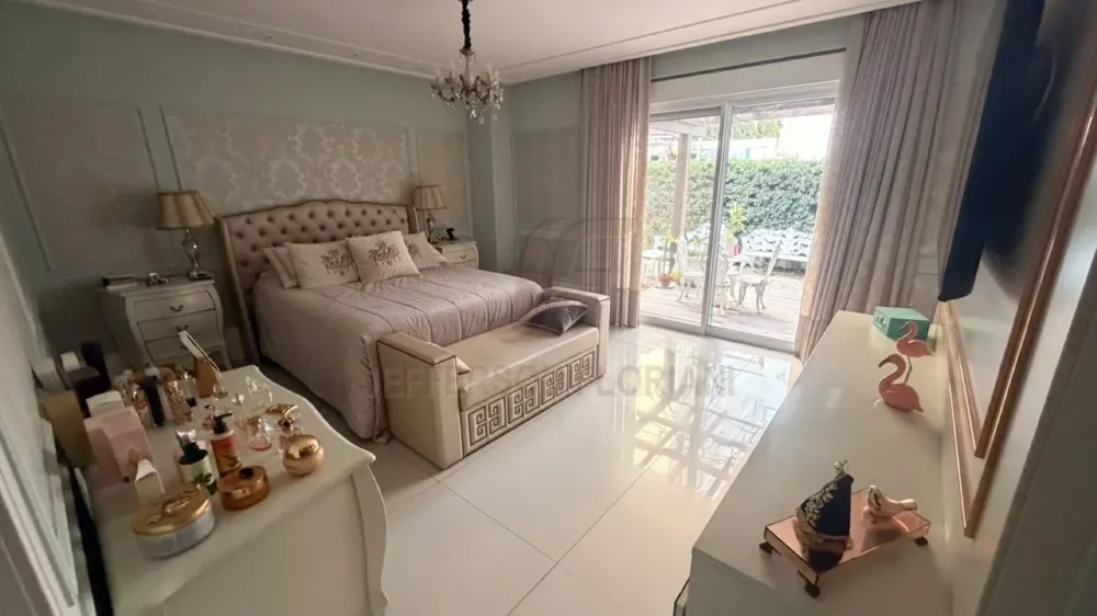 Linda Mansao Cond Porto Riviera Praia Brava com 6 Dormitórios