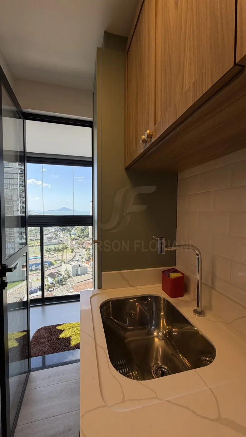 Apartamento Zerado lindo 3 Dormitórios (sendo um closet reversível)