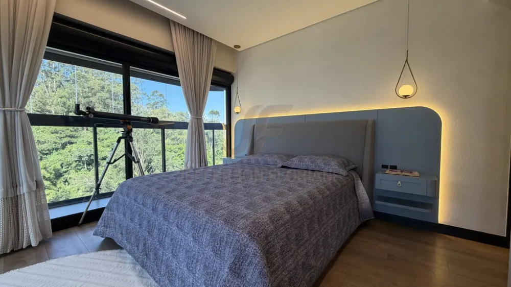 Apartamento Zerado lindo 3 Dormitórios (sendo um closet reversível)