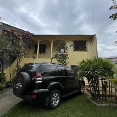 Seu lar em Canto Grande, Casa a poucos metros do Mar 