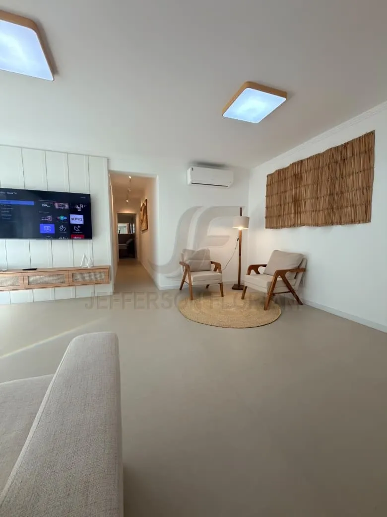 Apartamento QUADRA MAR em Balneário Camboriú 1 Suíte + 1 Dormitório