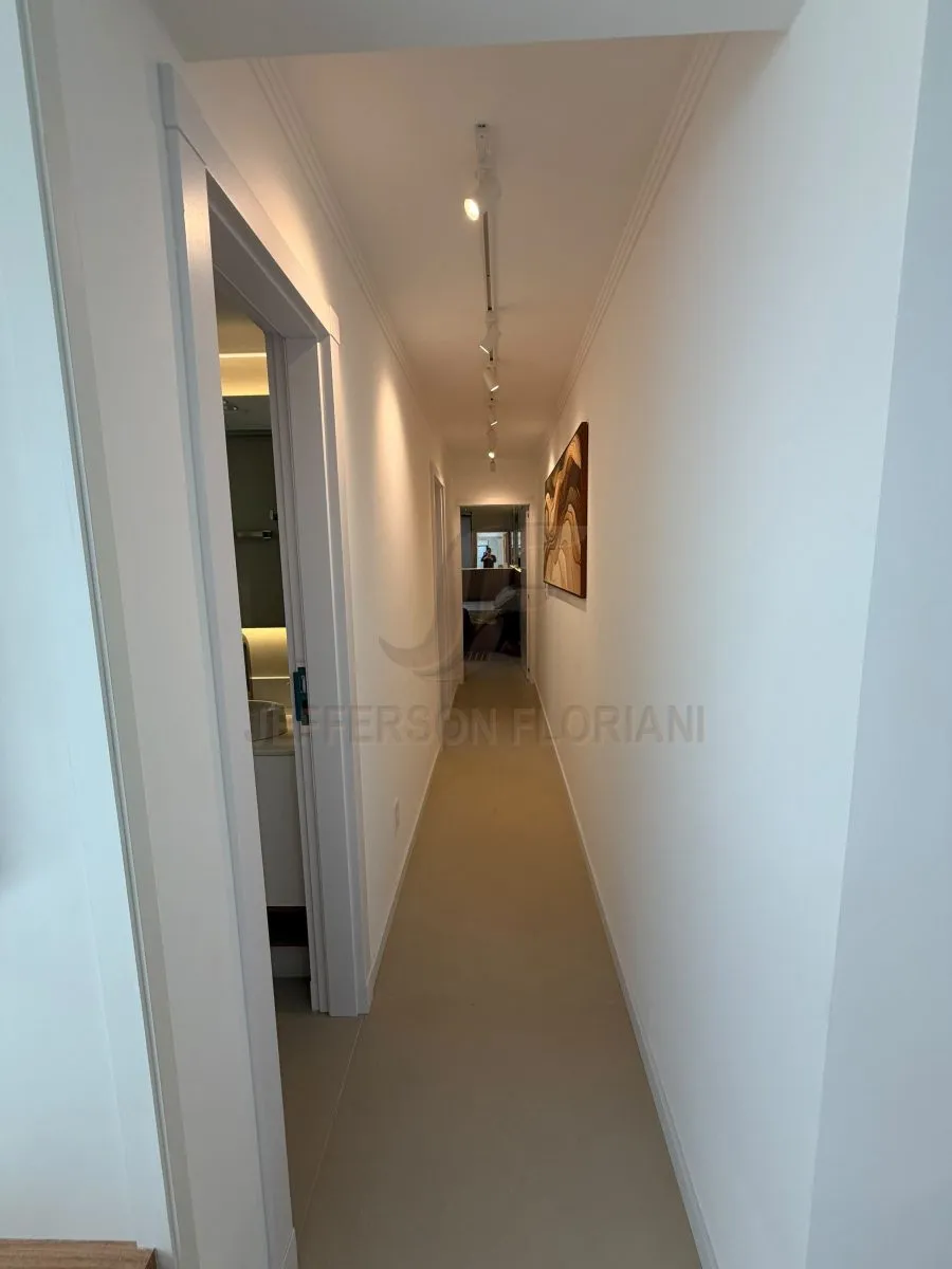 Apartamento QUADRA MAR em Balneário Camboriú 1 Suíte + 1 Dormitório