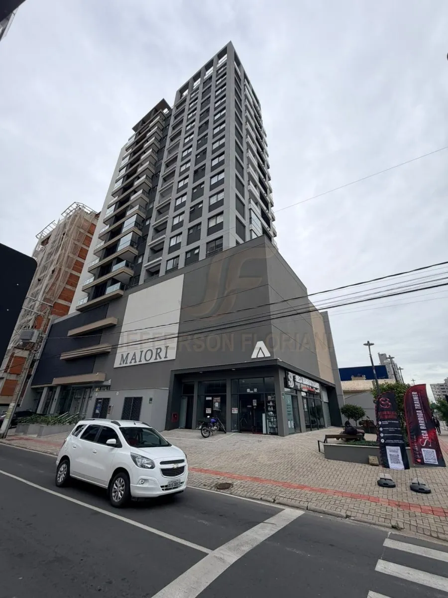 LOCAÇÃO NO CENTRO 1 SUÍTE + 1 DORMITÓRIO MOBILIADO NOVO