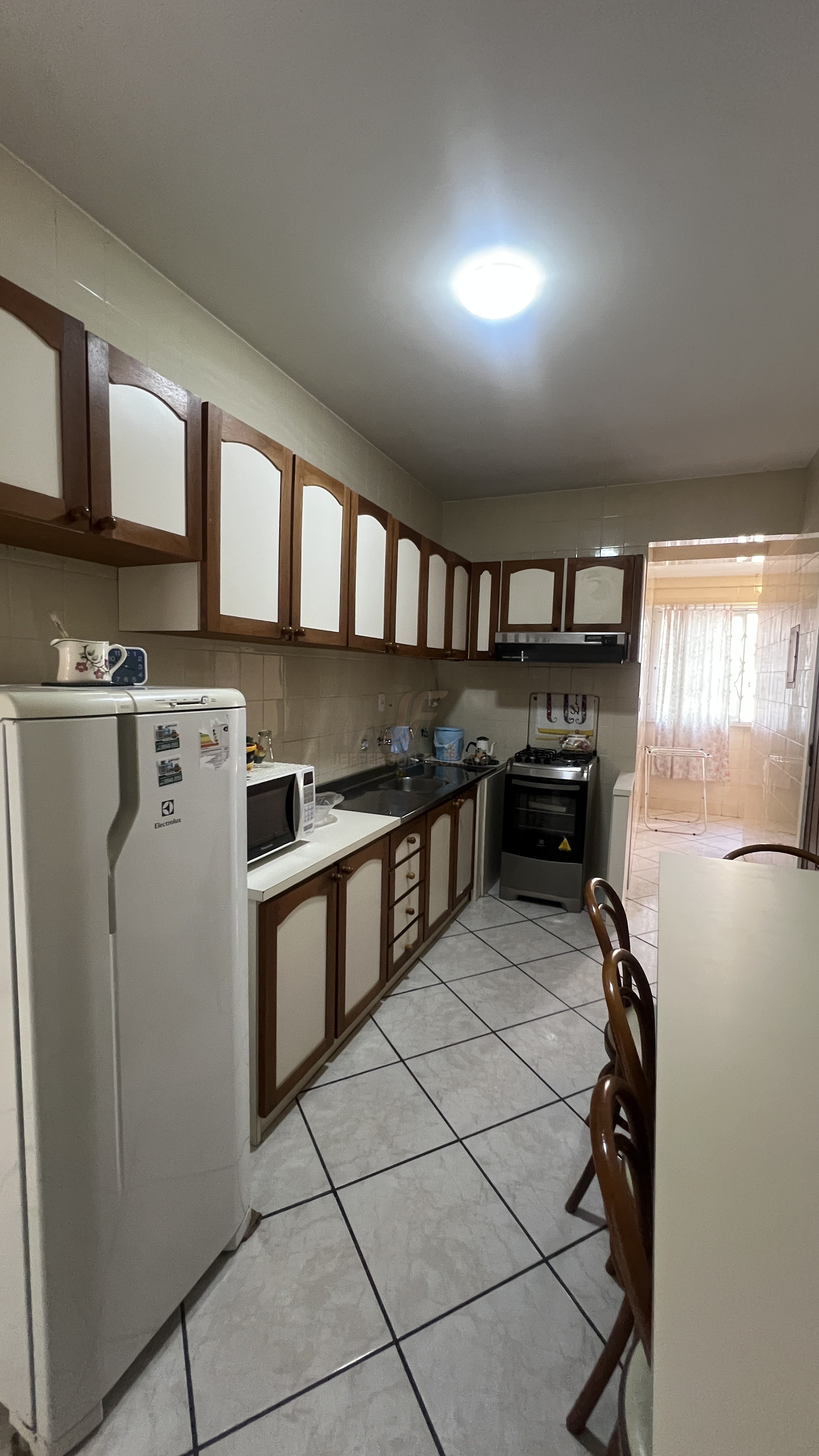 APARTAMENTO a 50 metros da AV Brasil 1 Suíte + 2 Dormitórios