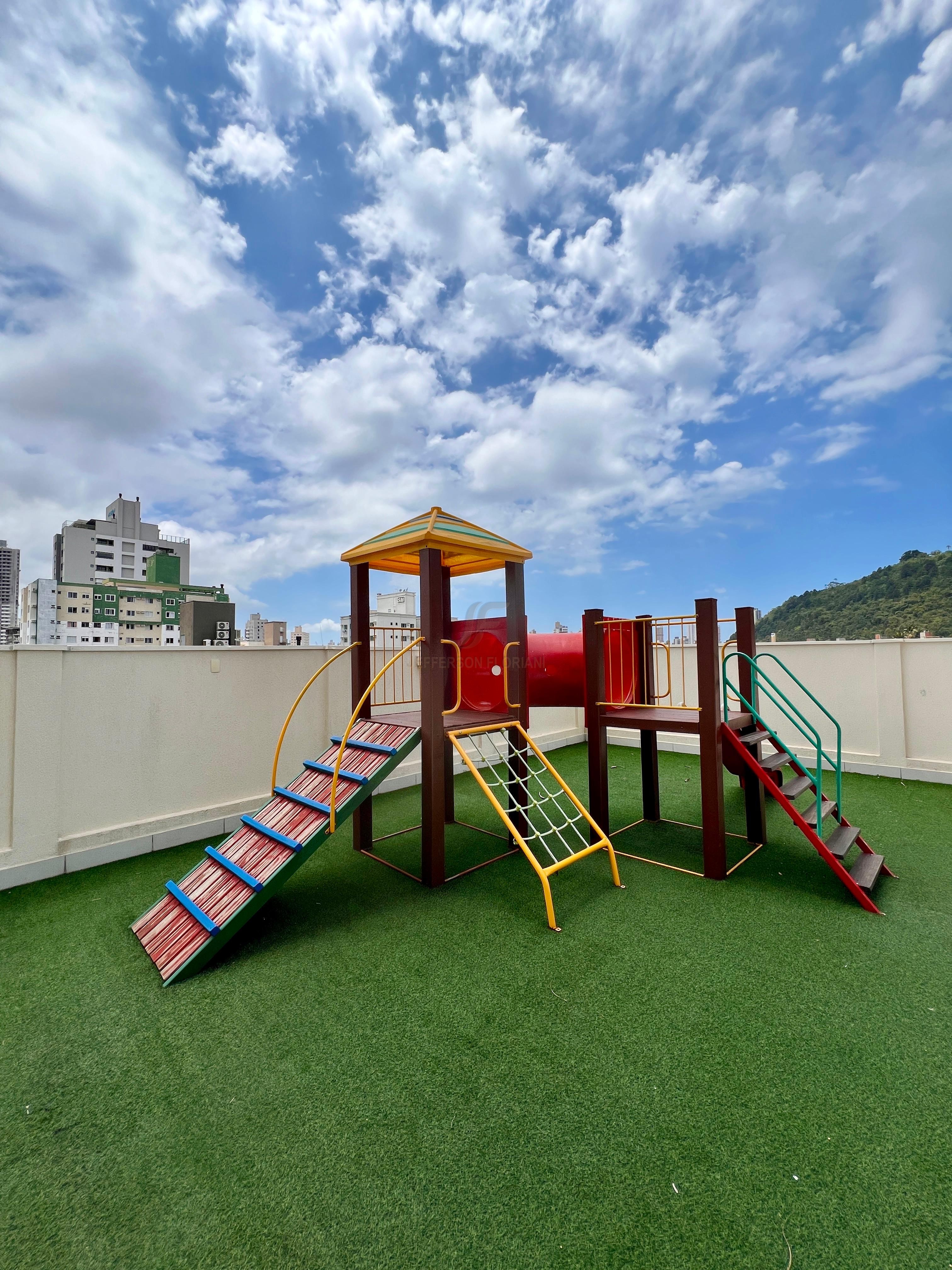 1 Suíte + 1 Dormitório Proximo a Universidade