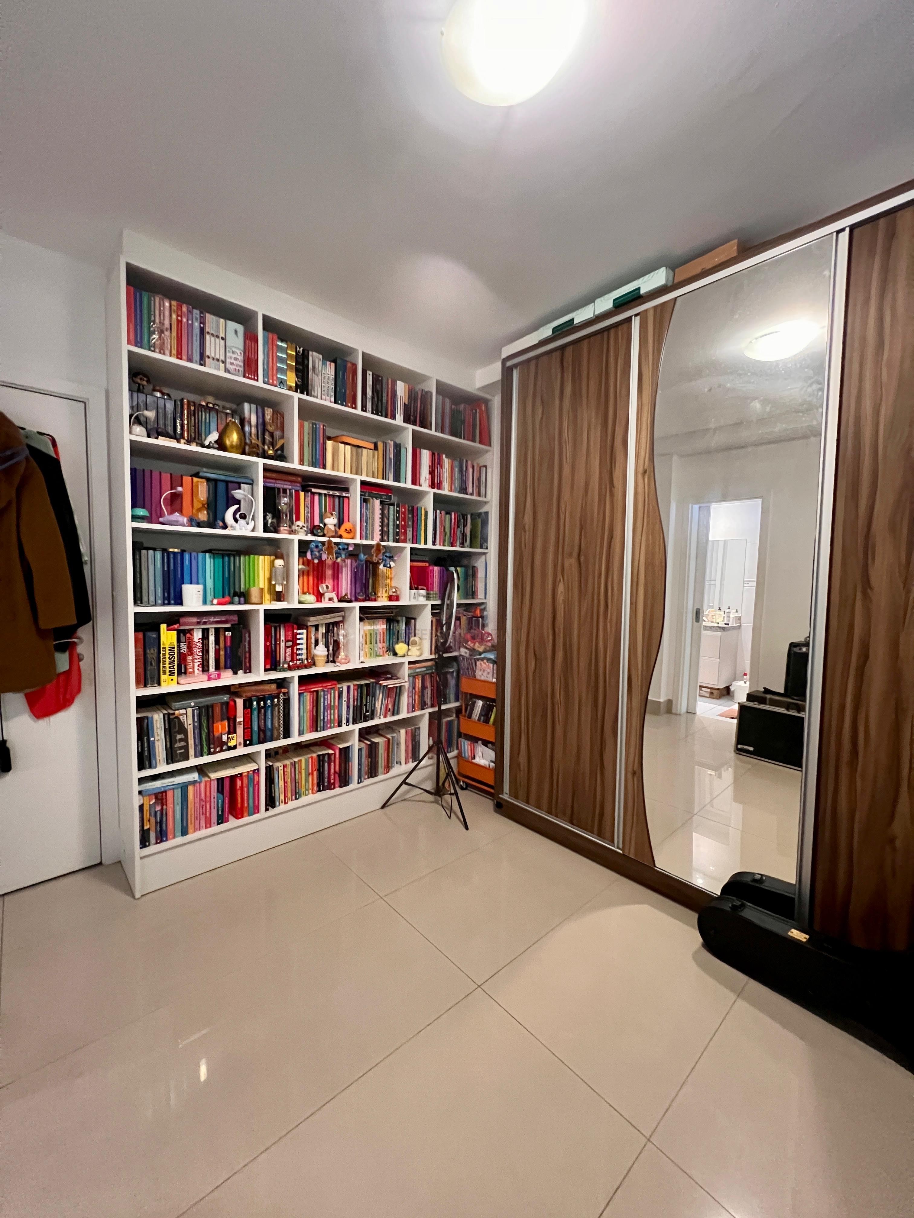 1 Suíte + 1 Dormitório Proximo a Universidade