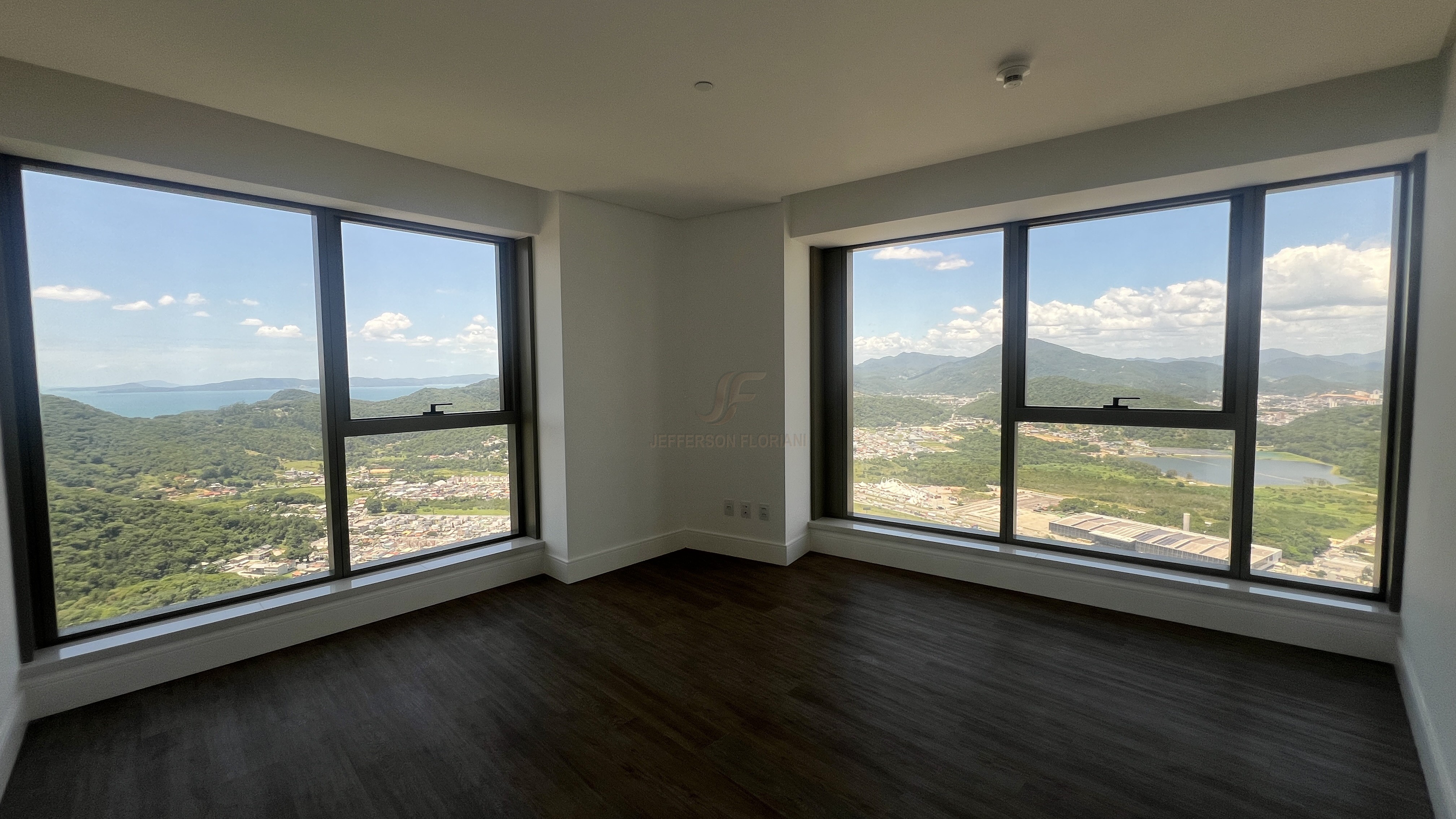 Apartamento 4 suítes para Venda no bairro Centro em Balneário Camboriú