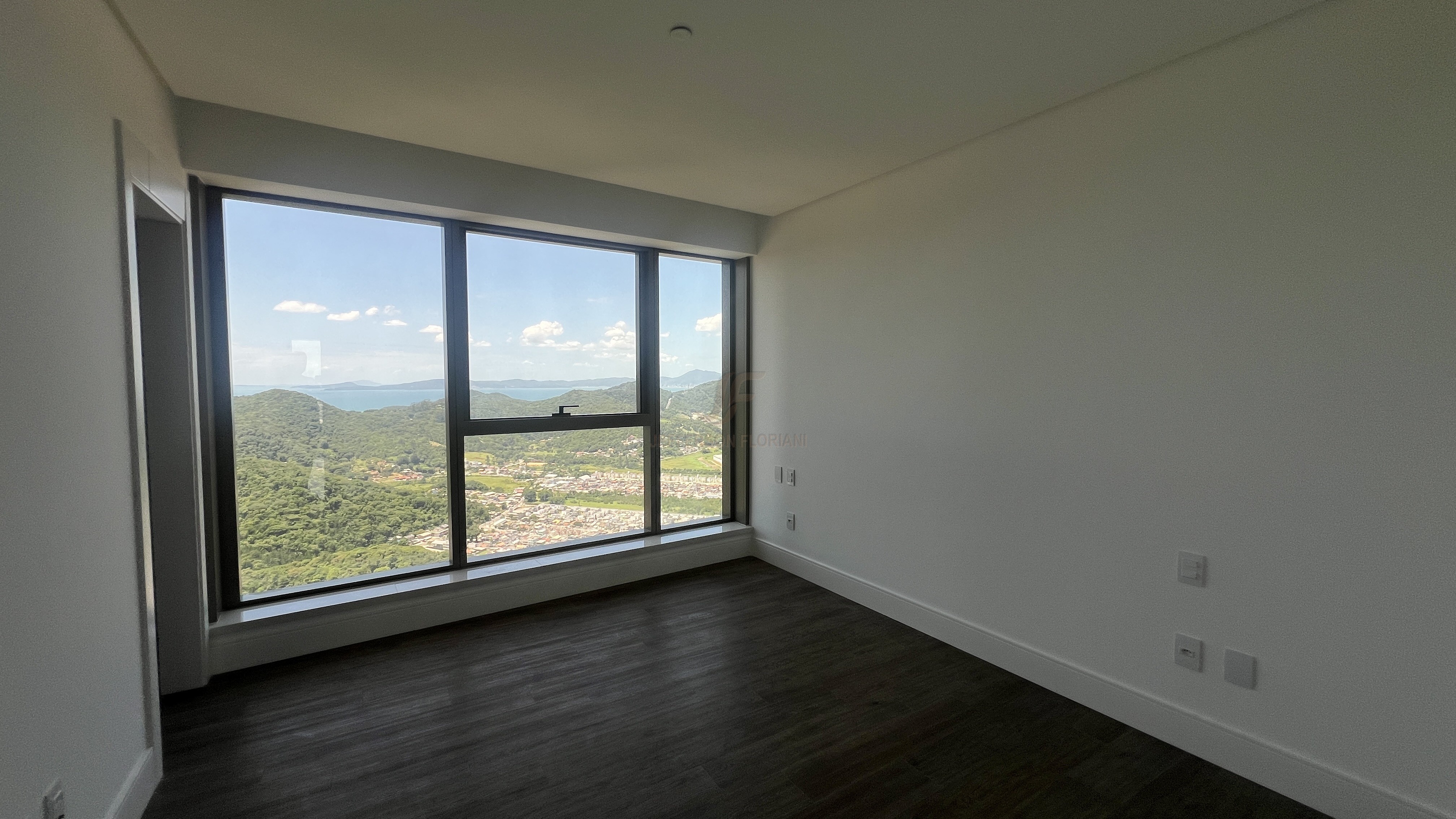 Apartamento 4 suítes para Venda no bairro Centro em Balneário Camboriú