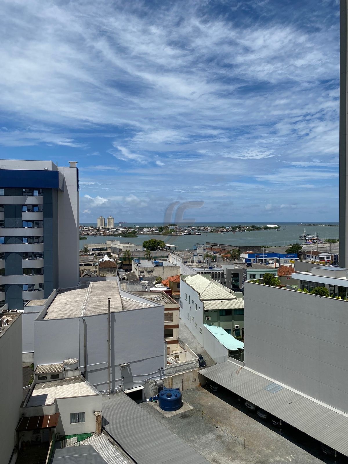 Um achado no centro de Itajai 2 dormitórios por R$ 560.000,00