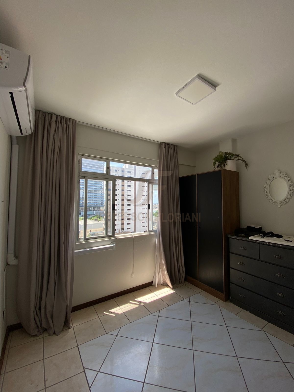 Um achado no centro de Itajai 2 dormitórios por R$ 560.000,00