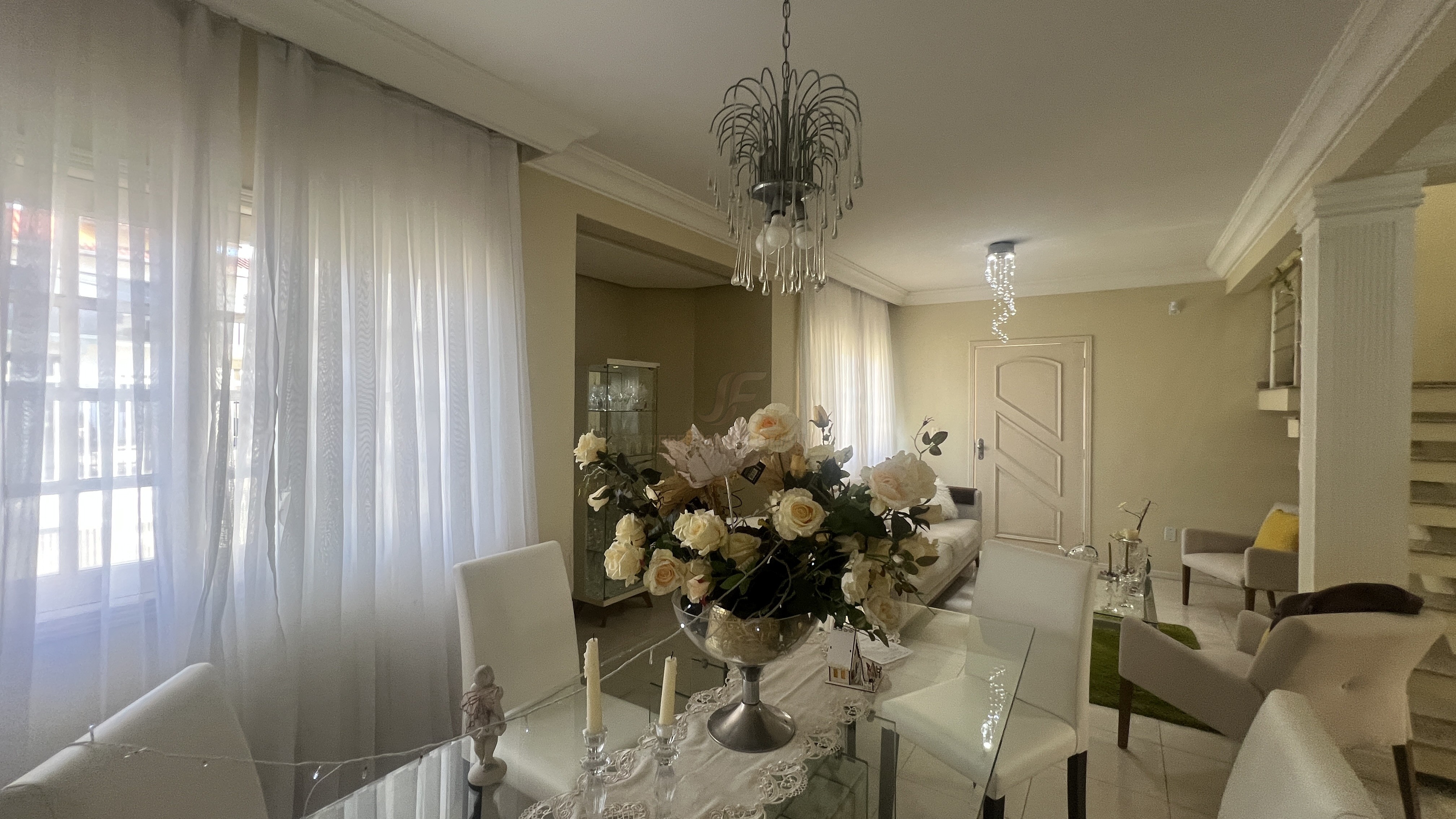 Linda Casa Averbada Bairro Dom Bosco 1 Suíte + 2 Dormitórios