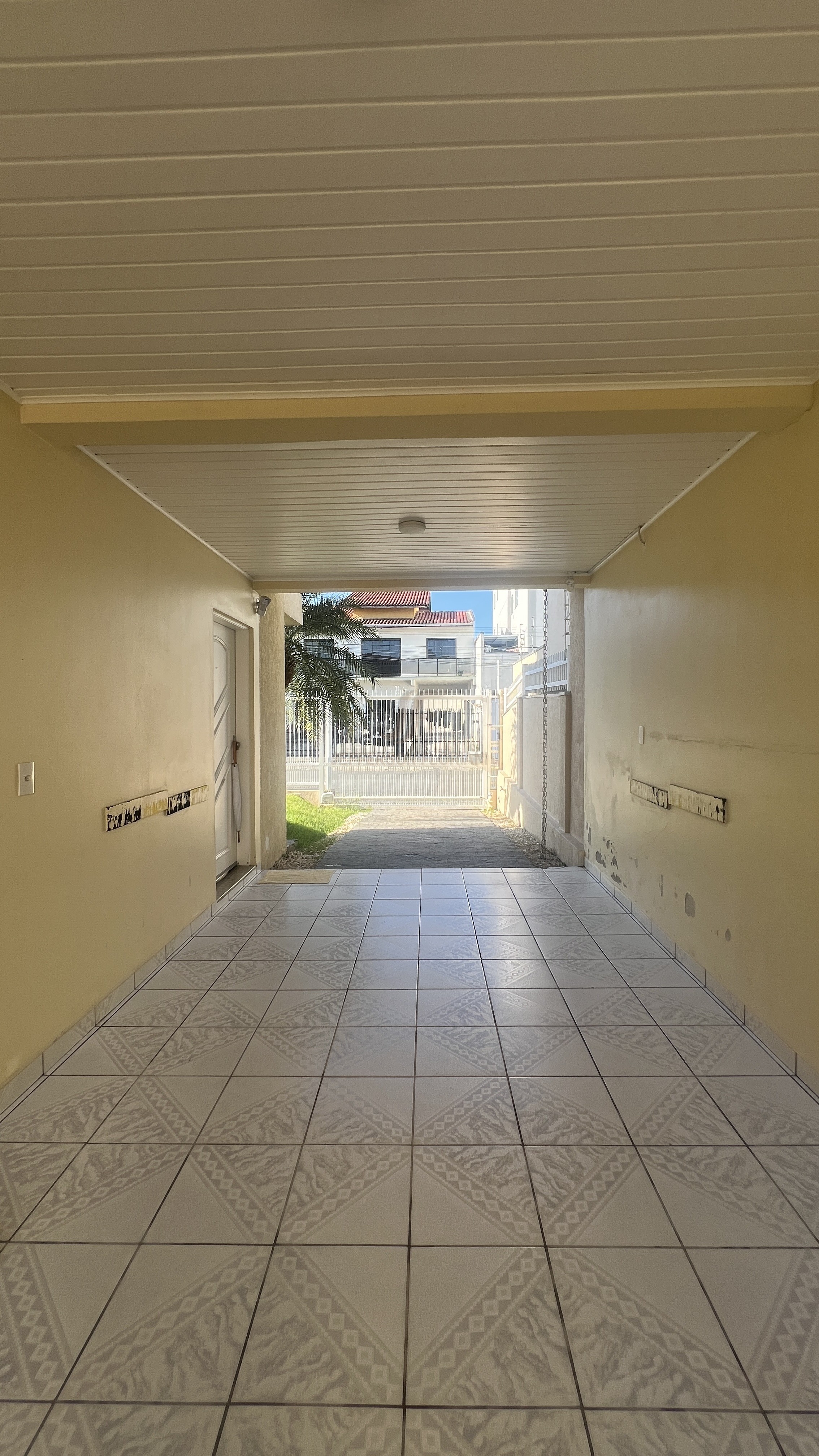 Linda Casa Averbada Bairro Dom Bosco 1 Suíte + 2 Dormitórios