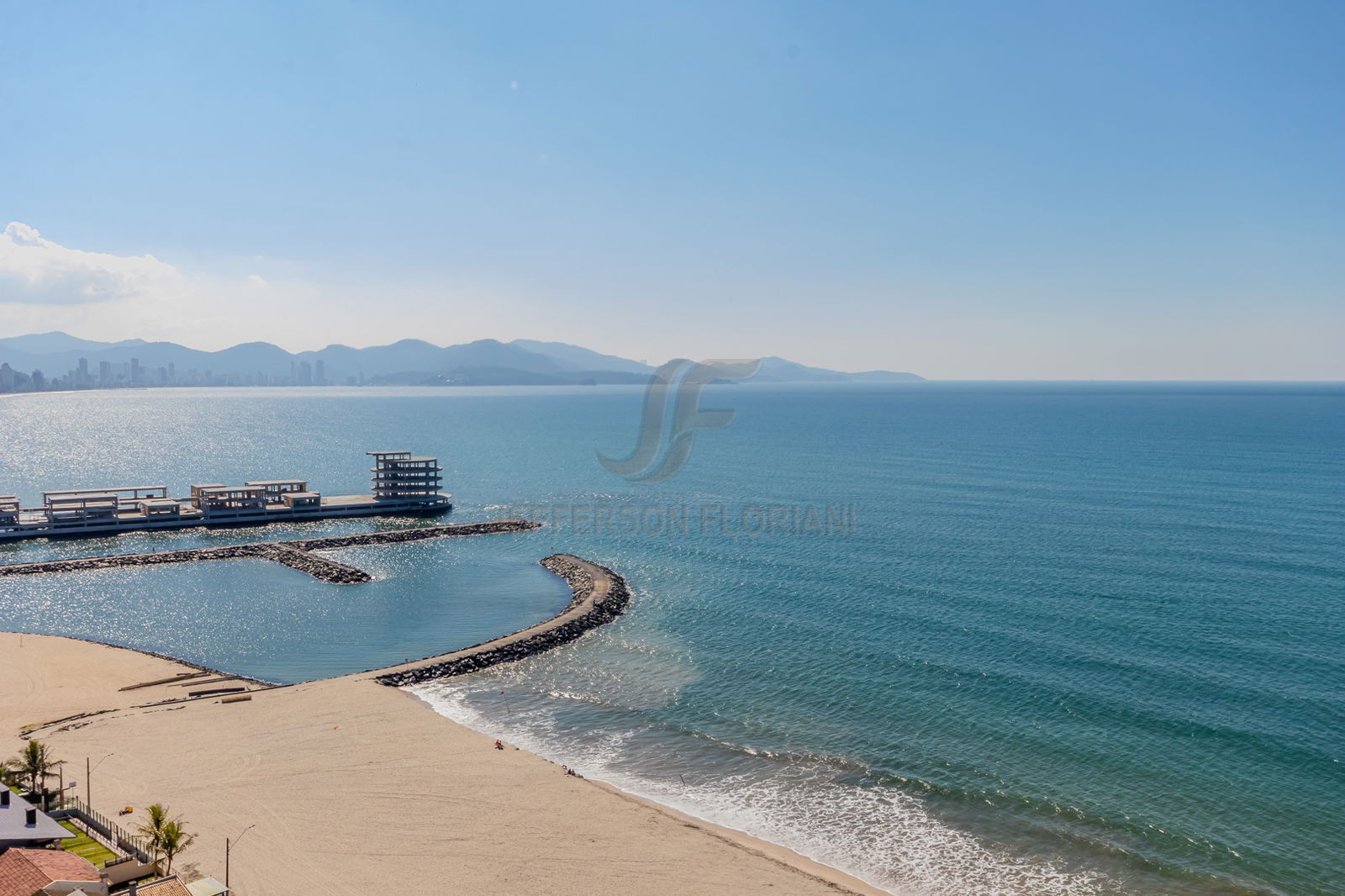 Porto Belo Vista Definitiva 4 Suítes + 3 Vagas