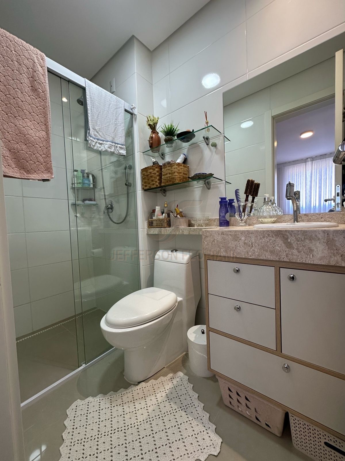 2 Suítes no Centro de Itajaí pertinho da Igreja Matriz