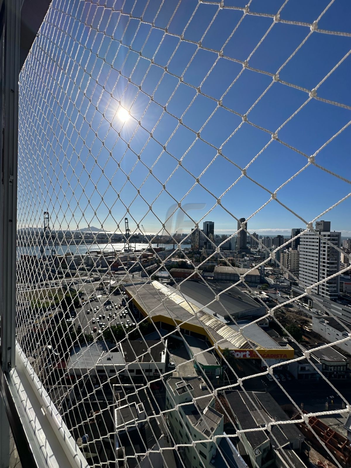 2 Suítes no Centro de Itajaí pertinho da Igreja Matriz