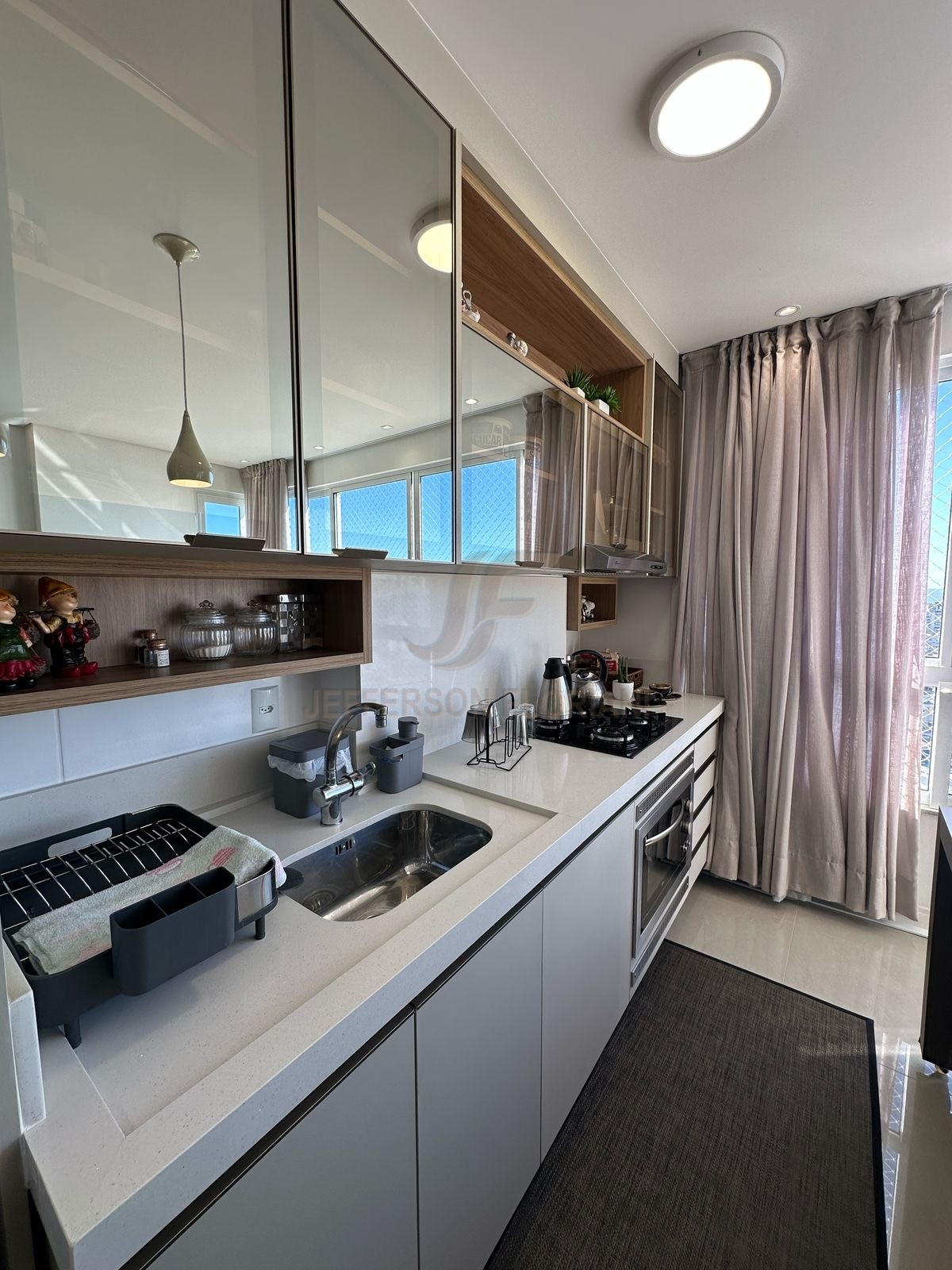 2 Suítes no Centro de Itajaí pertinho da Igreja Matriz