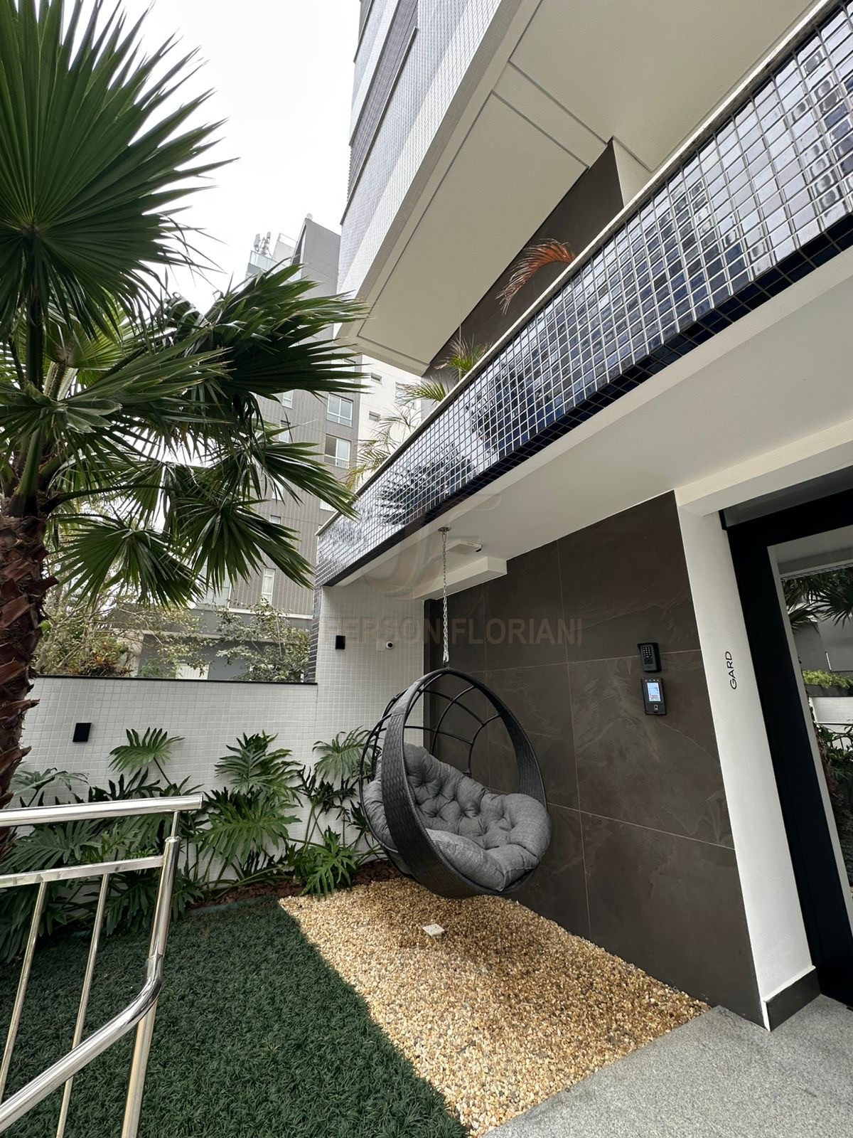Duplex 3 Suítes na Brava em Itajaí a apenas 250 metros do mar