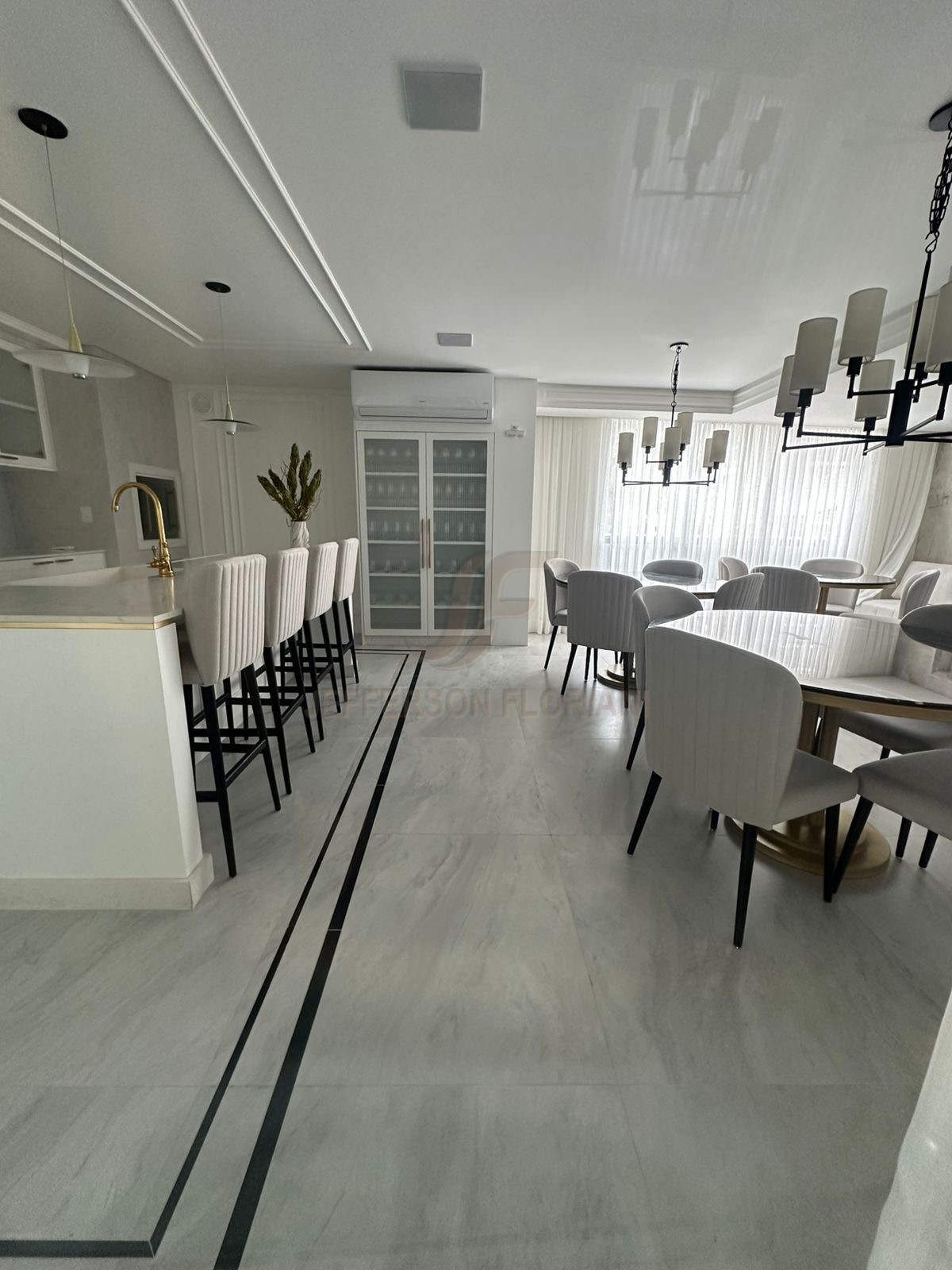 Duplex 3 Suítes na Brava em Itajaí a apenas 250 metros do mar