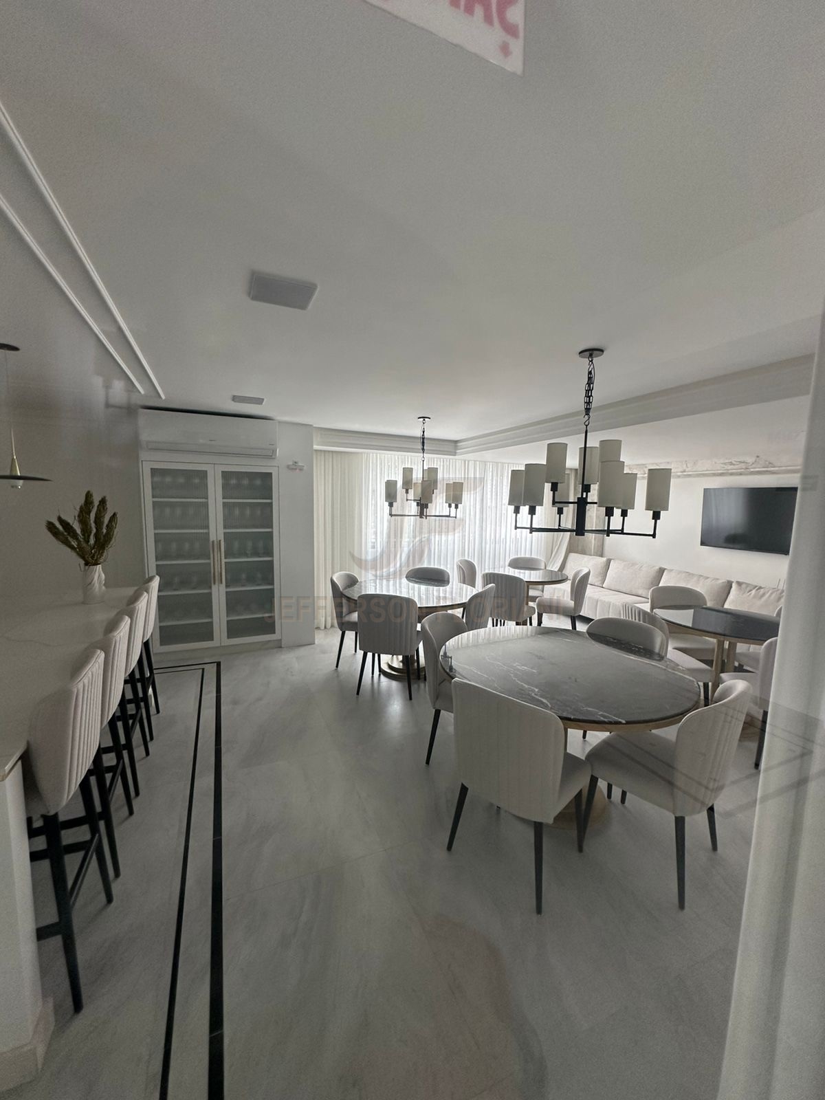 Duplex 3 Suítes na Brava em Itajaí a apenas 250 metros do mar