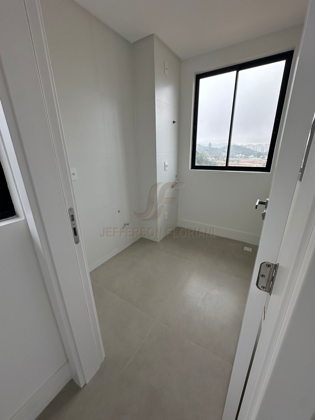 Duplex 3 Suítes na Brava em Itajaí a apenas 250 metros do mar