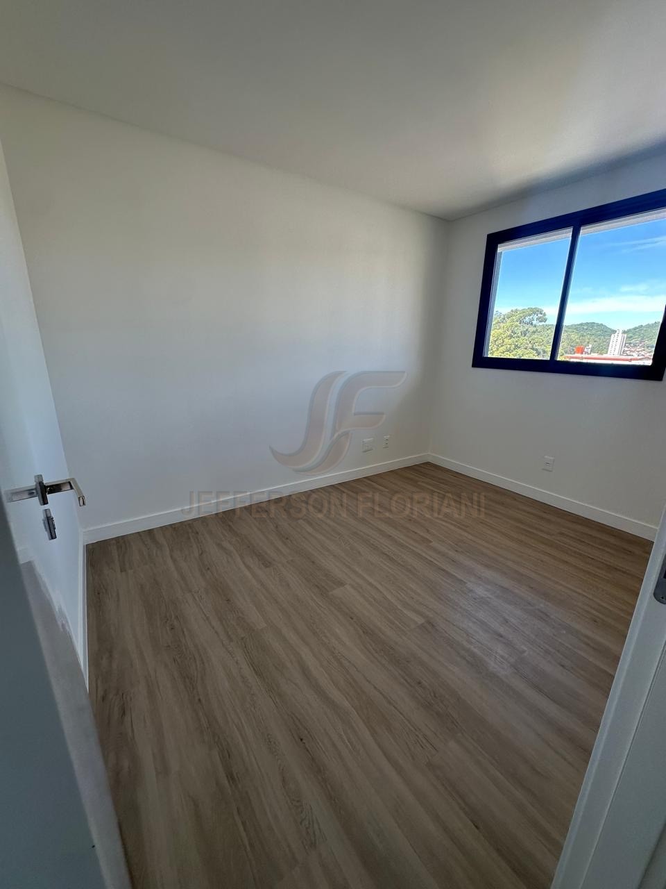 Suíte + um dormitório no Bairro Fazenda em Itajaí