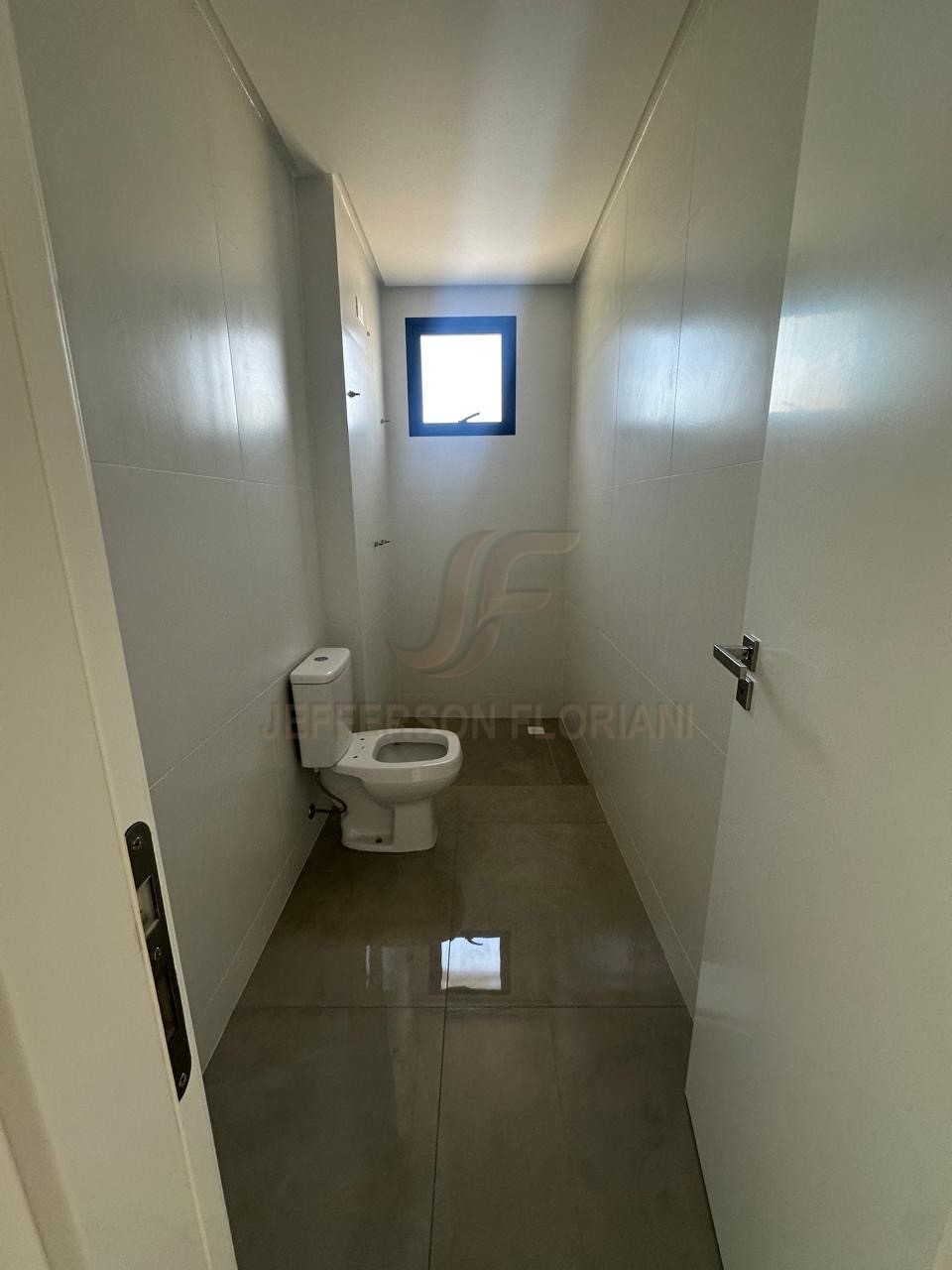 Suíte + um dormitório no Bairro Fazenda em Itajaí