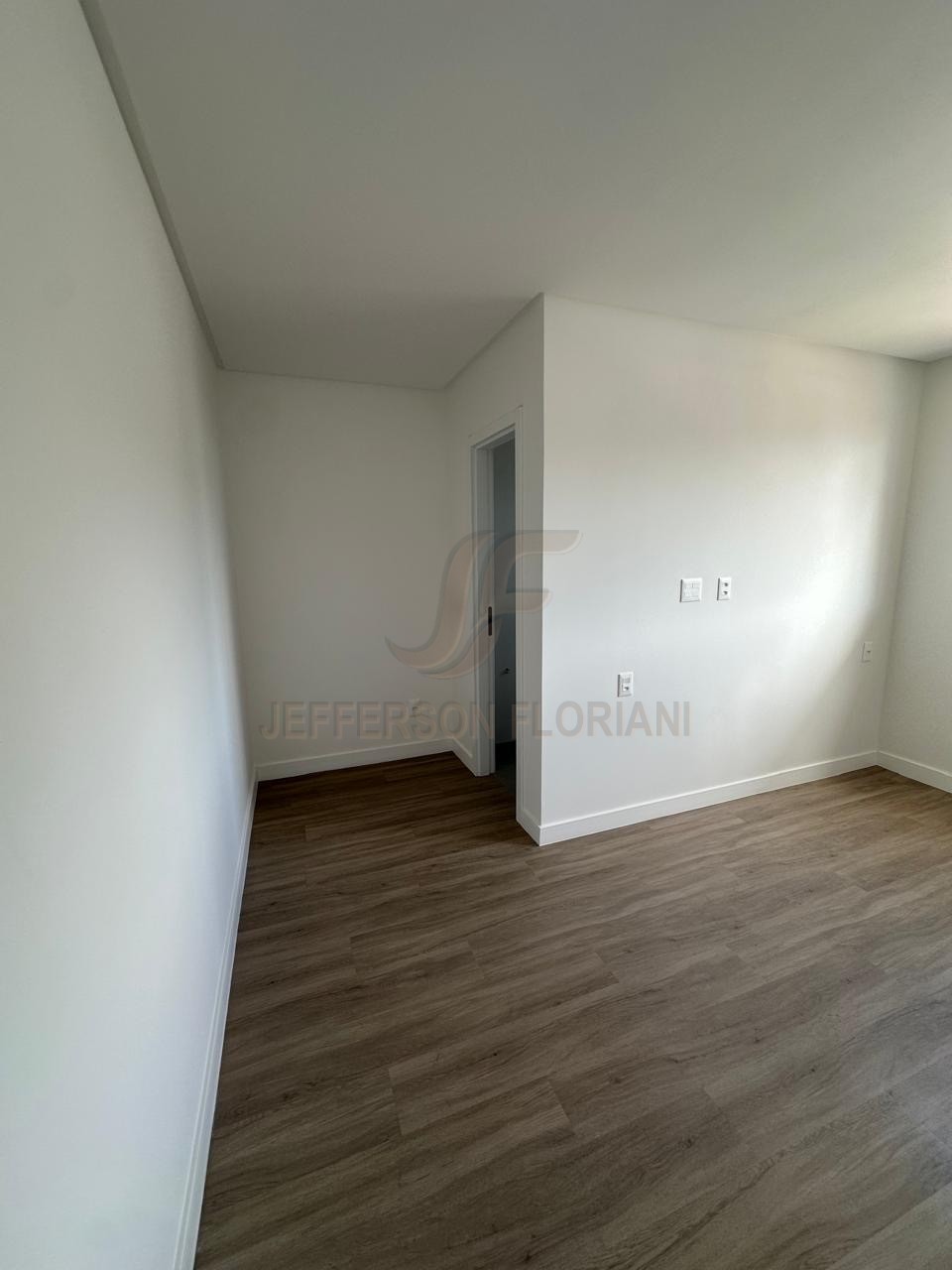 Suíte + um dormitório no Bairro Fazenda em Itajaí