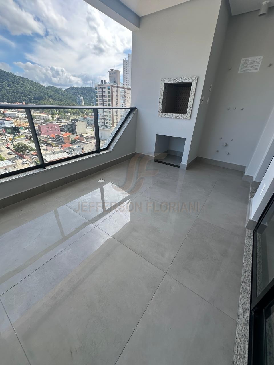 Suíte + um dormitório no Bairro Fazenda em Itajaí