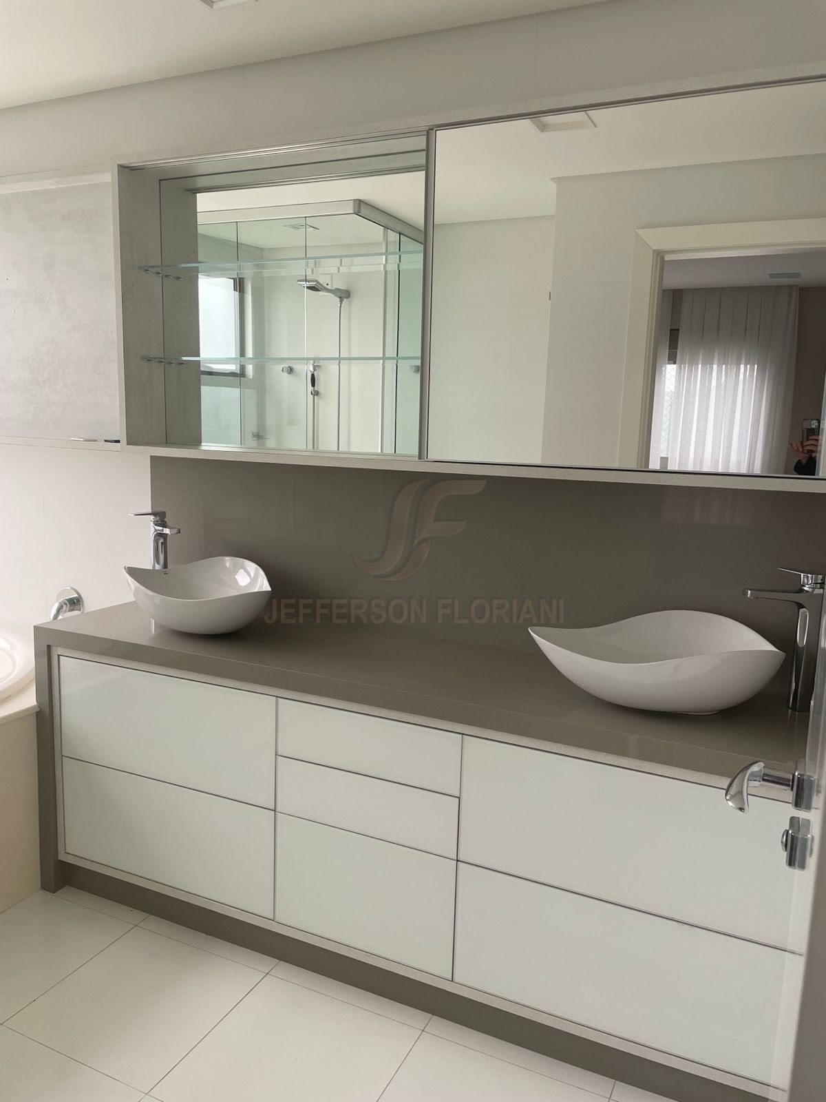 Frente Mar Embraed 3 Suítes Mobiliado