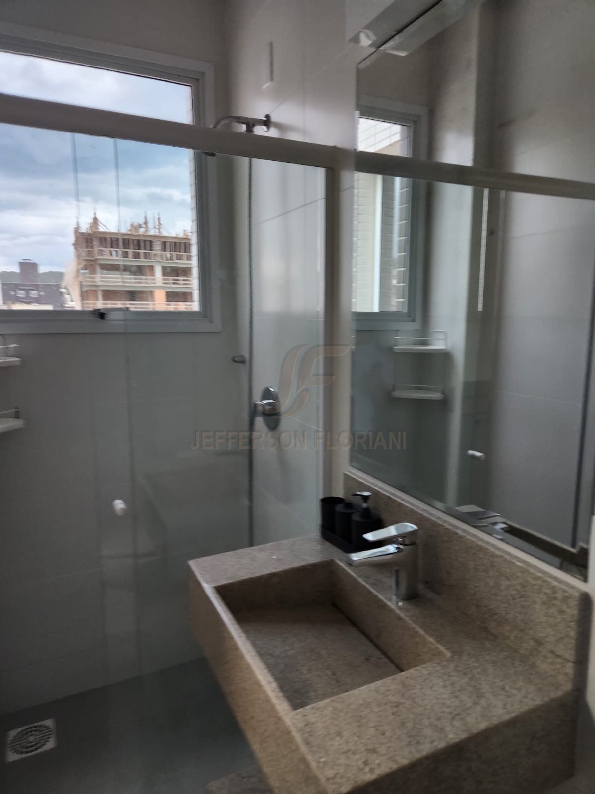 Duplex em Canto Grande com 3 Suítes