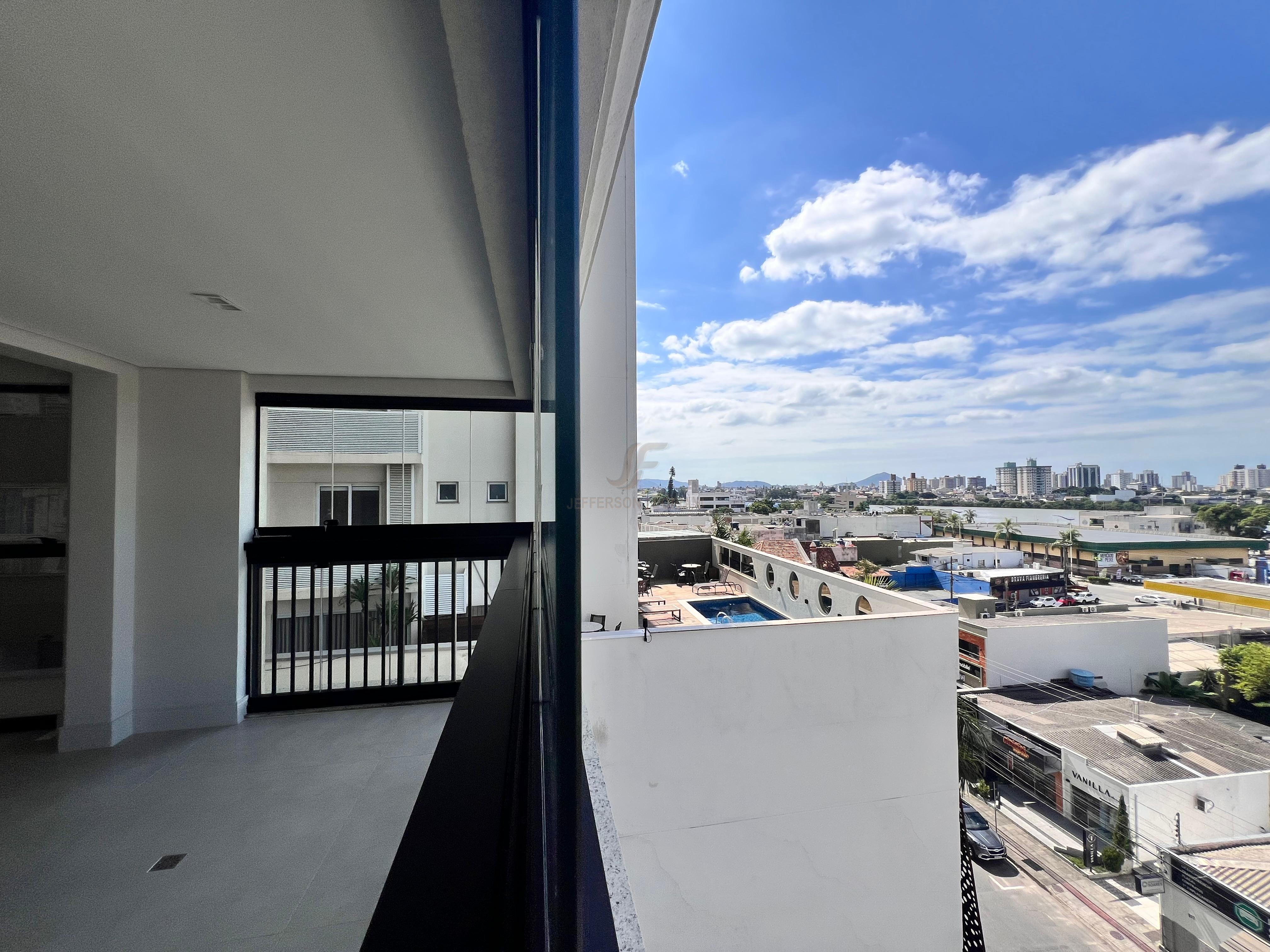 Apartamento 4 suítes para Venda no bairro Centro em Itajaí