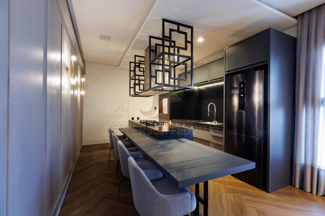 Apartamento 4 suítes para Venda no bairro Centro em Itajaí